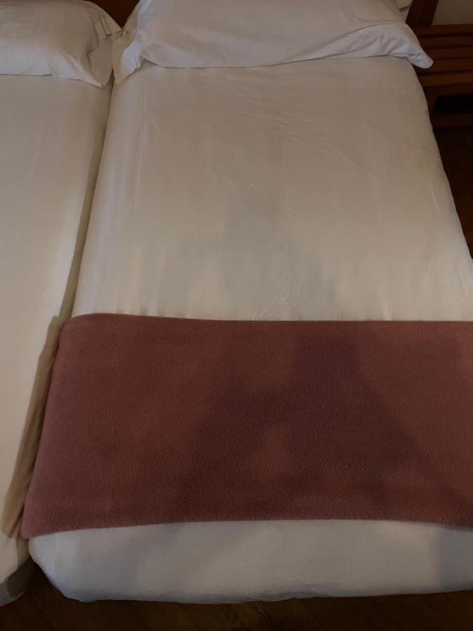 Albergue Hostal Sao Telmo ตุย ภายนอก รูปภาพ