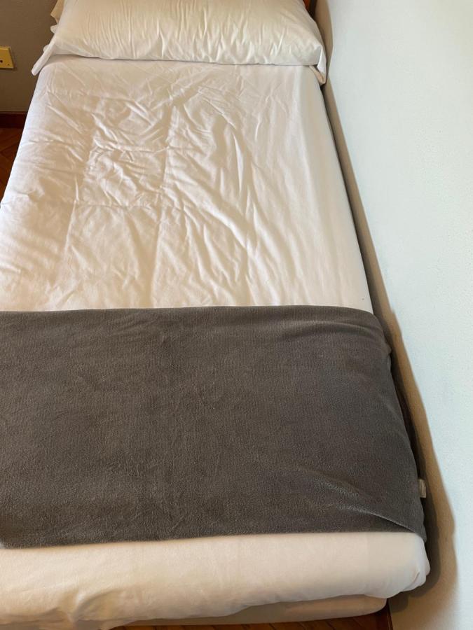 Albergue Hostal Sao Telmo ตุย ภายนอก รูปภาพ