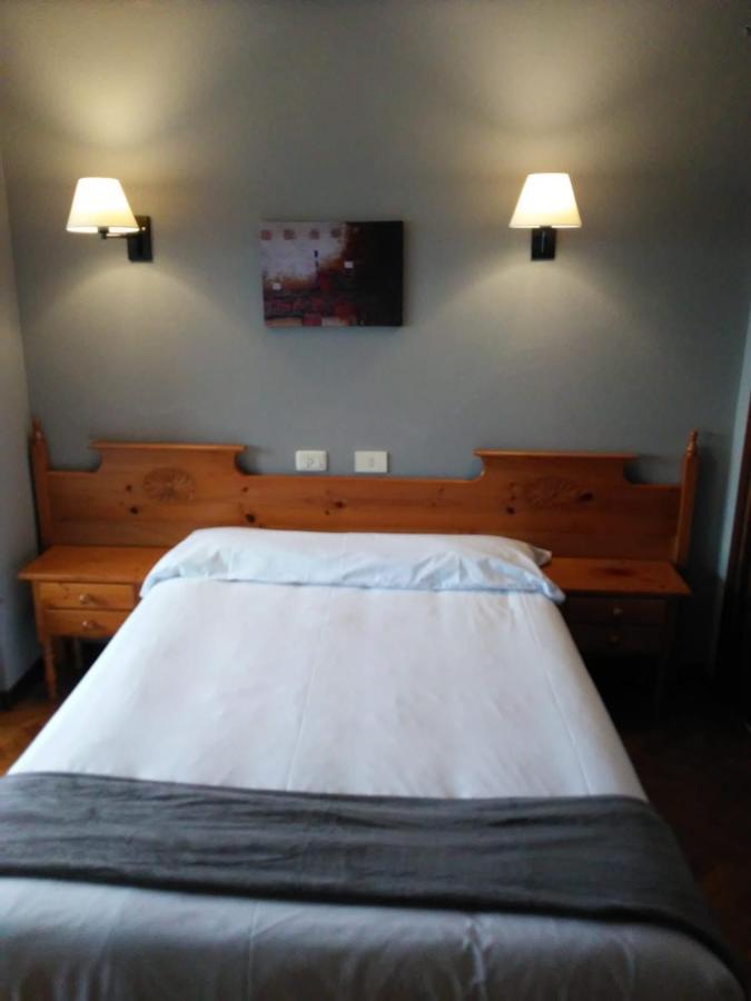 Albergue Hostal Sao Telmo ตุย ภายนอก รูปภาพ