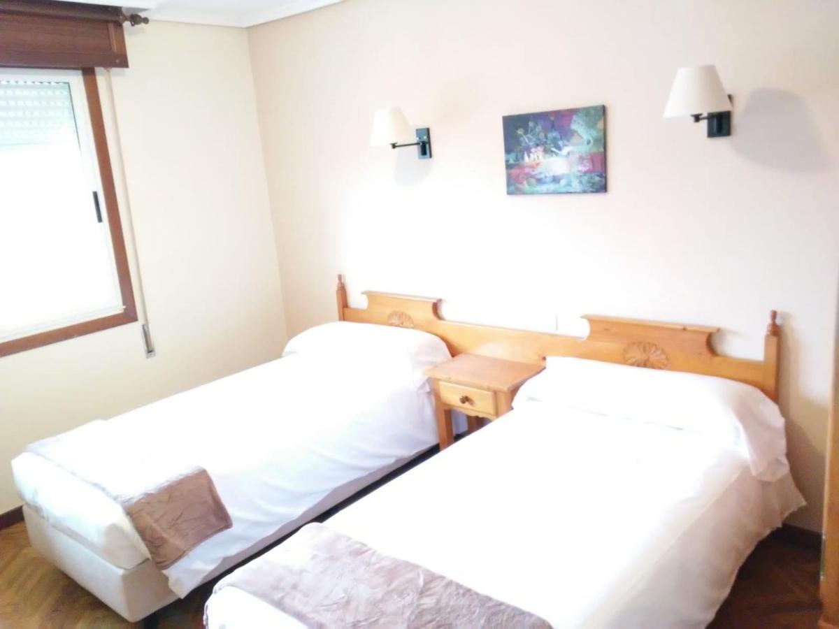 Albergue Hostal Sao Telmo ตุย ภายนอก รูปภาพ