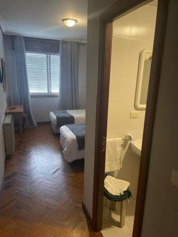Albergue Hostal Sao Telmo ตุย ภายนอก รูปภาพ
